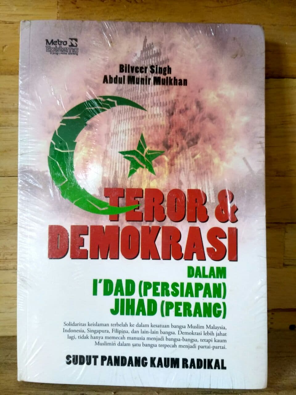 Buku Teror dan Demokrasi