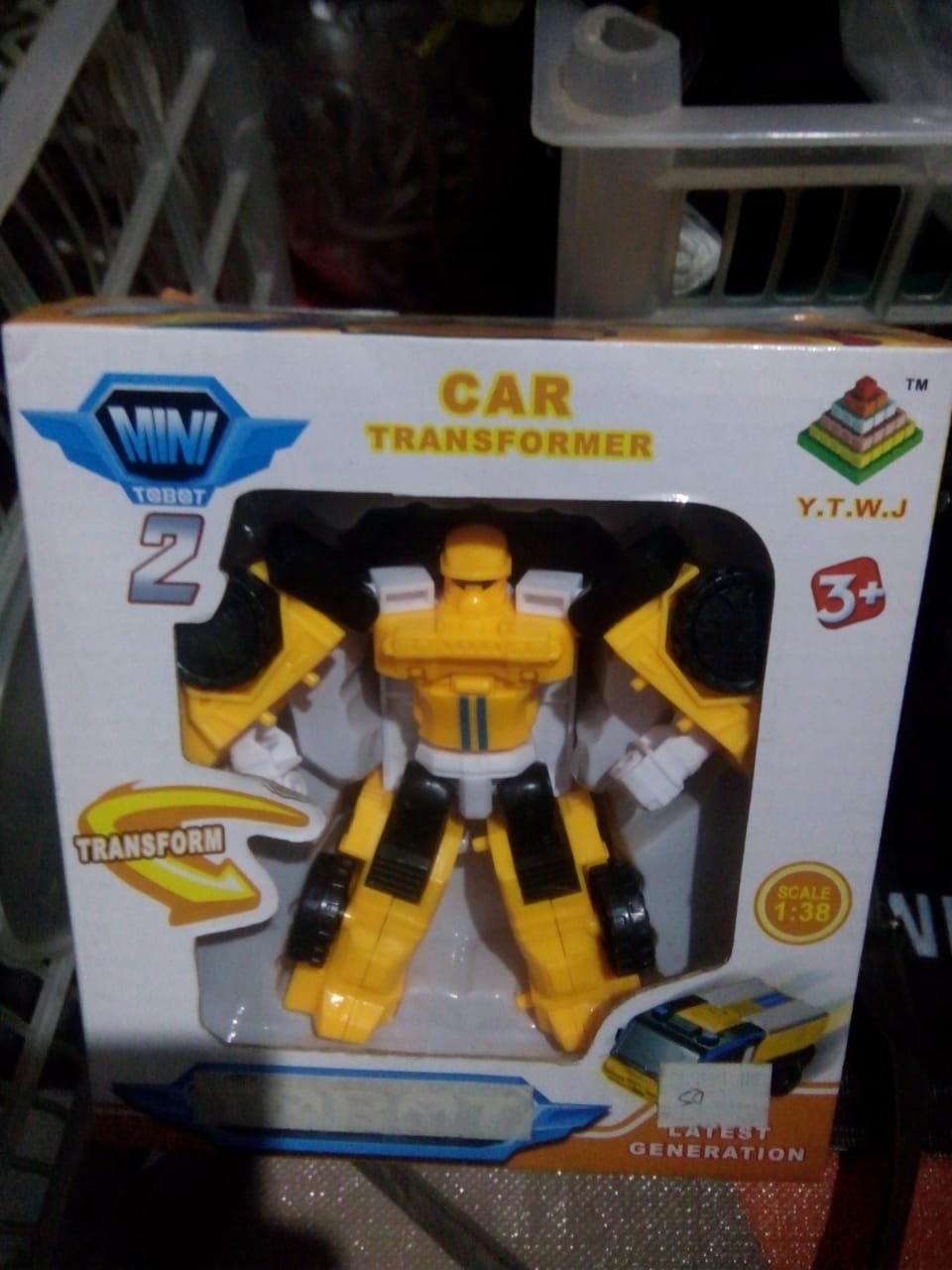 mainan robot