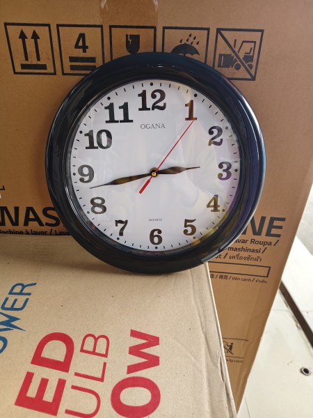 Jam Dinding Bulat