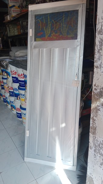 Pintu km seng