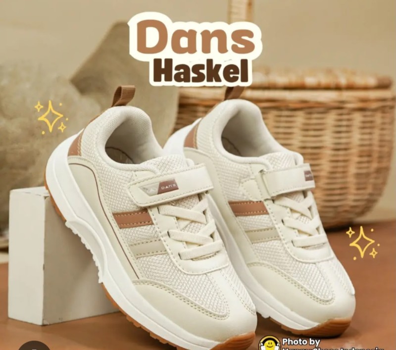 Sepatu anak