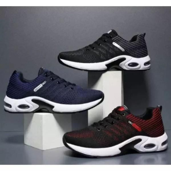SNEAKERS Sepatu Joging Pria & Wanita